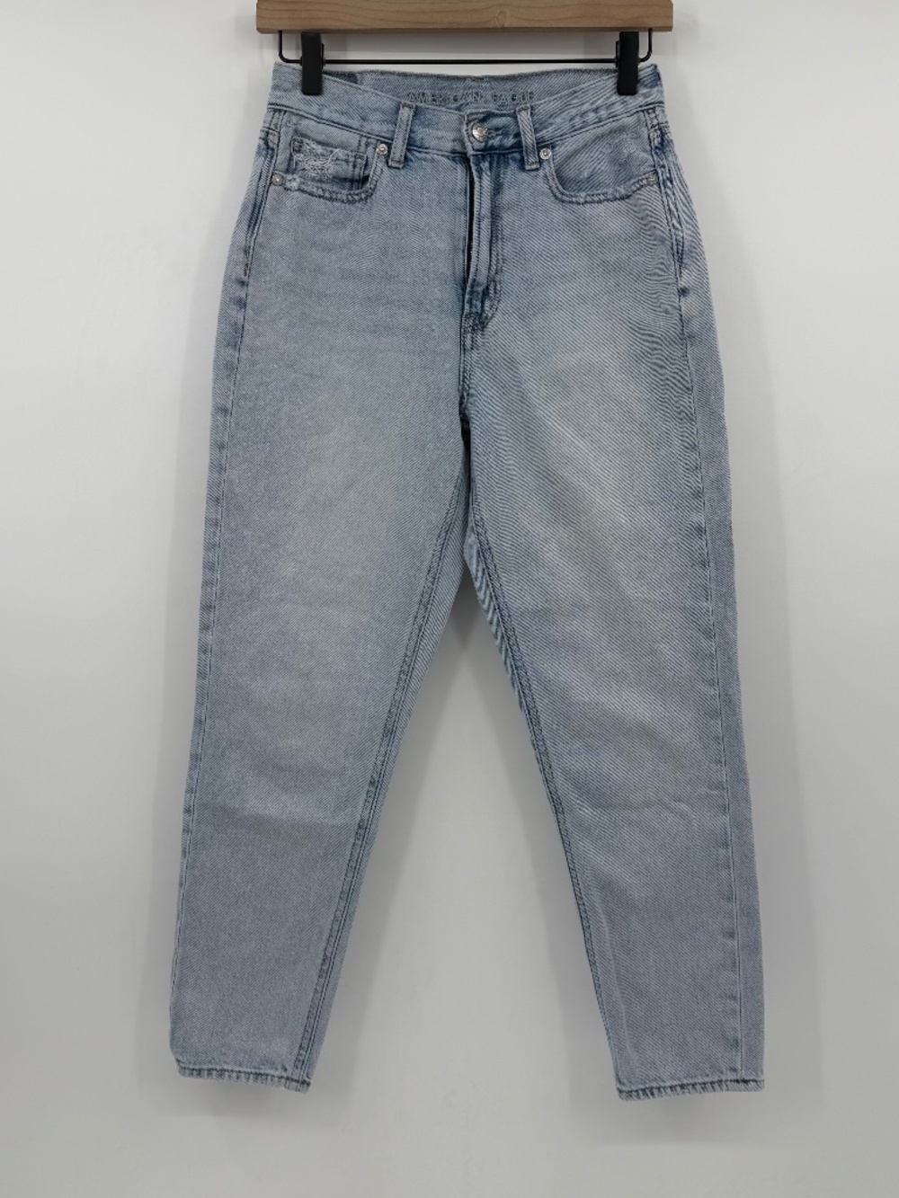 American Eagle Mom Jeans Women 2 Short Blue Light Wash Denim High Rise
